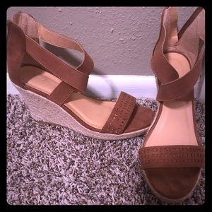 Sandle wedges